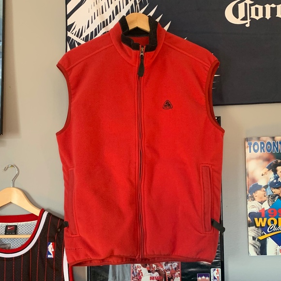 Nike ACG Fleece Vest - Picture 1 of 5